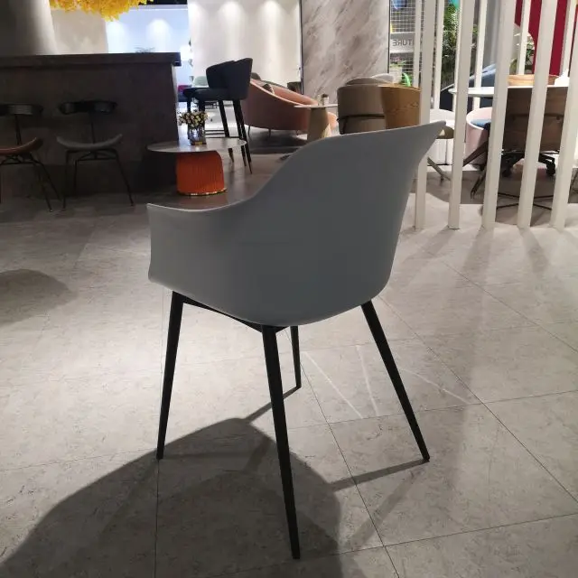 
Modern Home Office Plastic Modern Restaurant Reception Wedding Chair With Wooden legs 