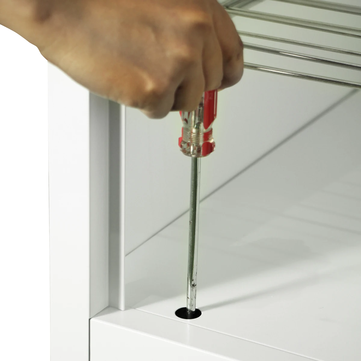metal 12 door locker