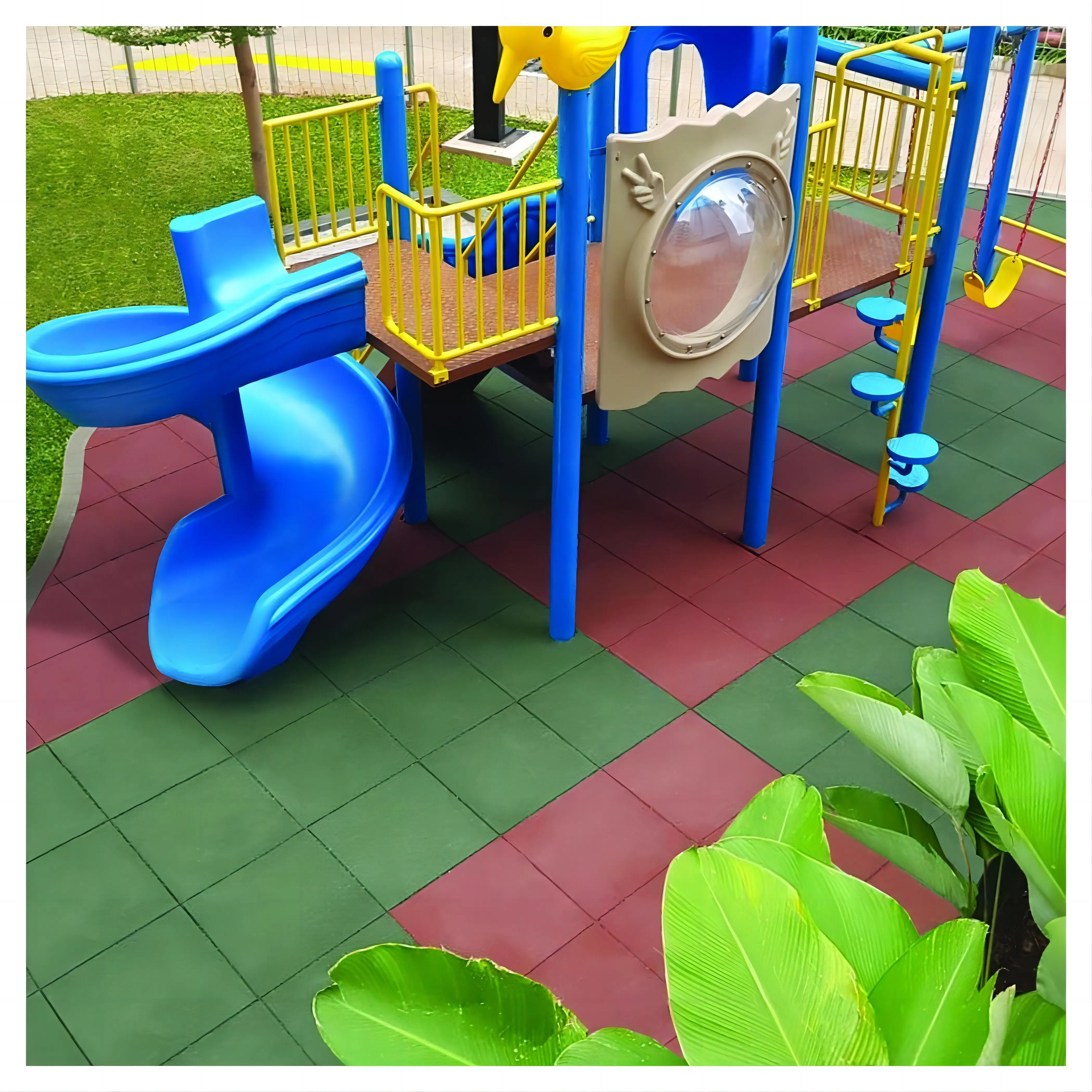 Bettaplay 50*50cm Outdoor Rubber Safety Tiles Carpet Tile Rubber Playground Flooring Mat
