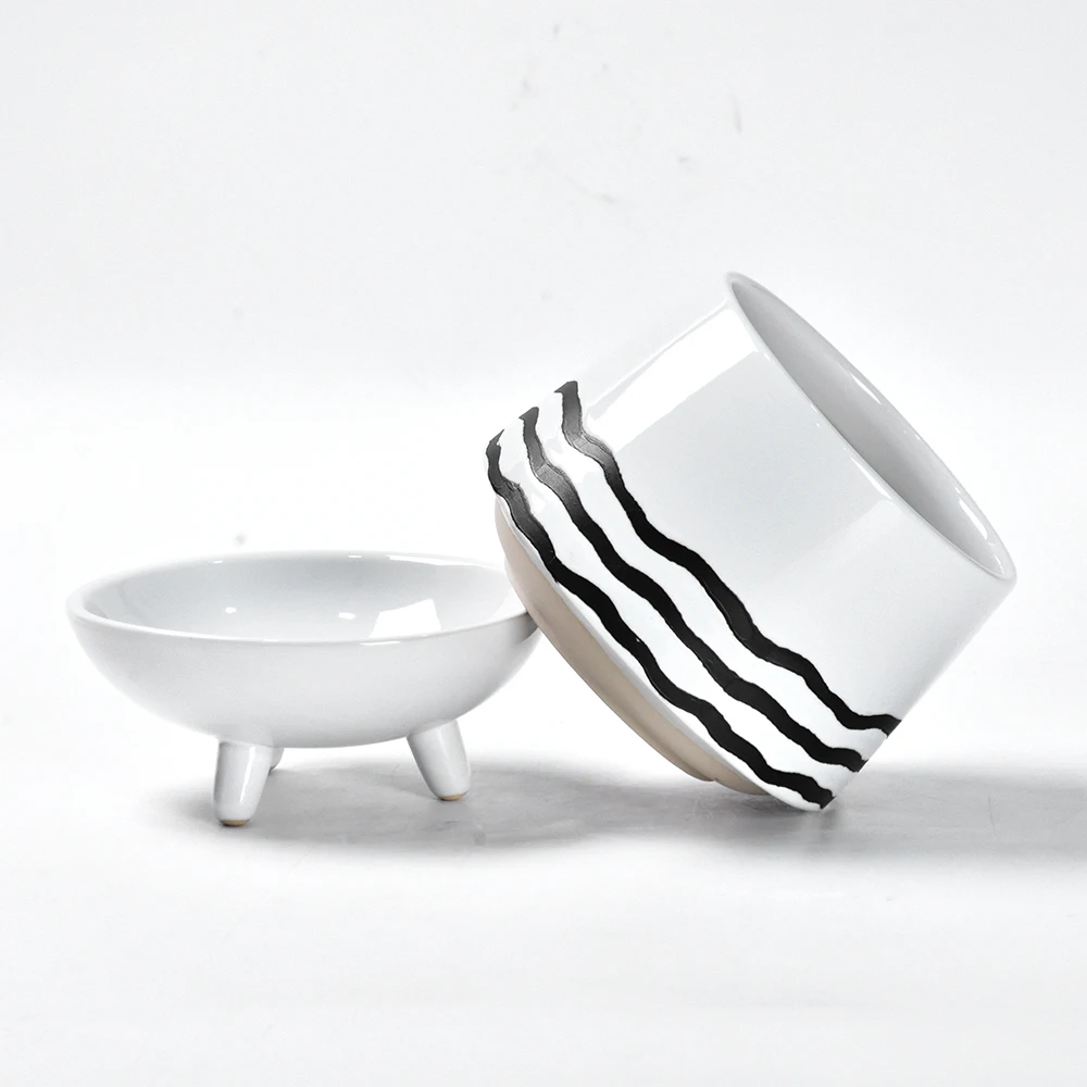 Striped pattern white ceramic flower pot with plates can be planted as a cute and succulent flower pot