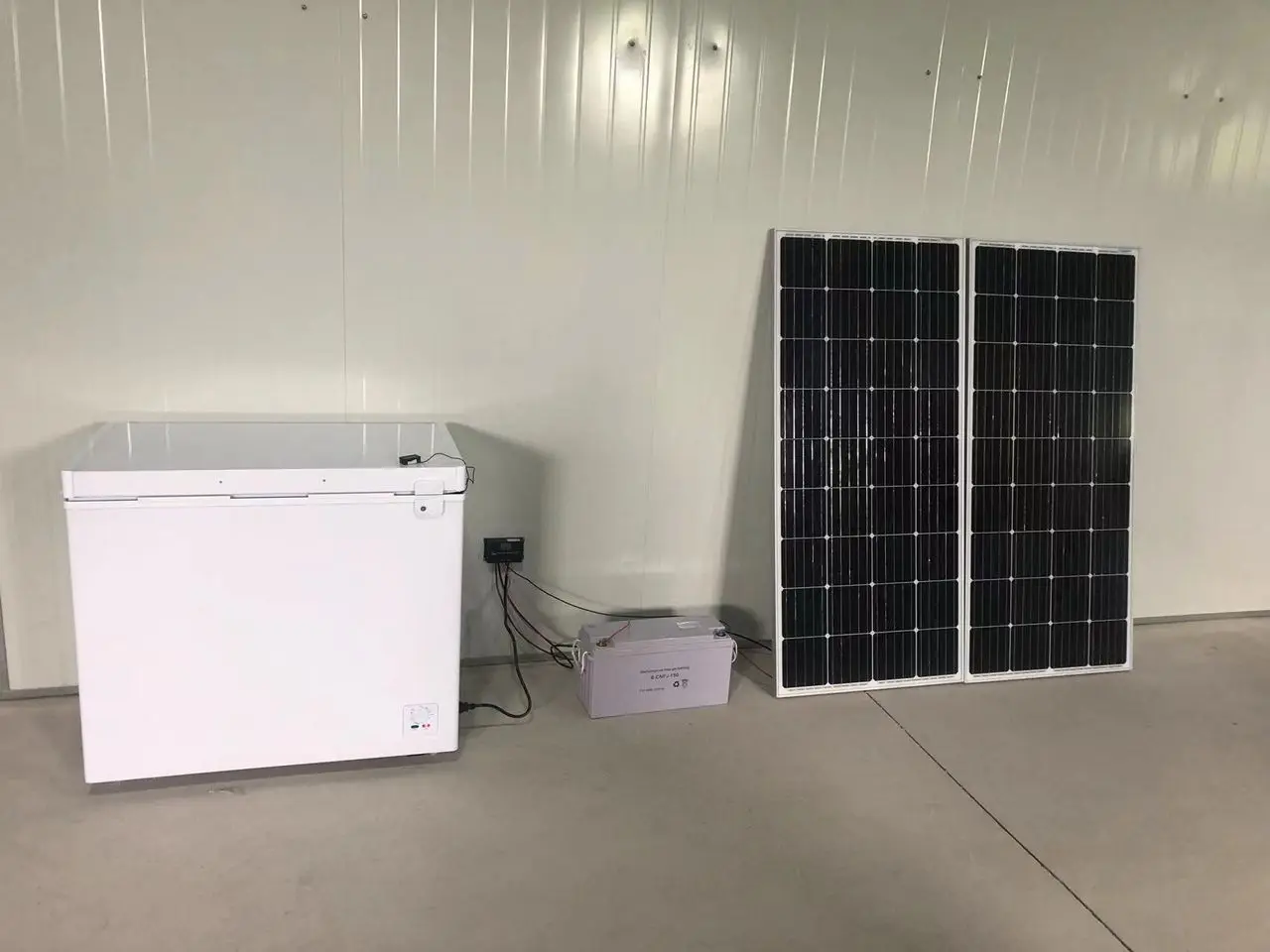 68 Liters Solar-Powered Chest Freezer Portable Ice Cream Refrigerator Cart