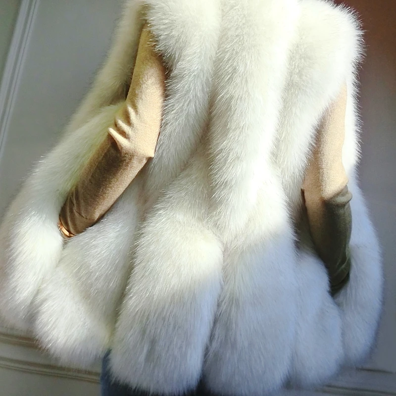 Wholesale Winter Fashion New Style Warm Faux  Fur Vest Women Thick Fake Fox Fur Waistcoat