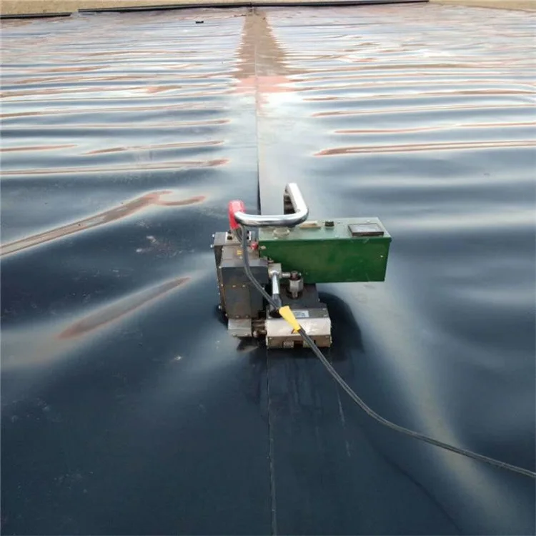 Оптовая поставка геомембраны HDPE с различными утолщенными характеристиками для Гладкой Геомембраны используемой на свалках