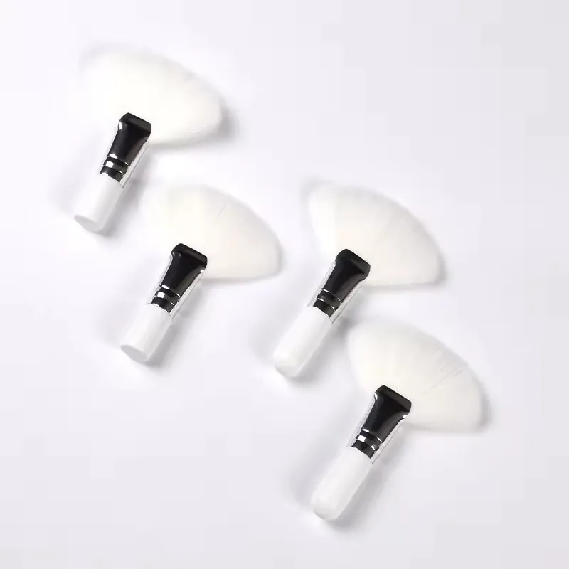Wholesale custom logo facial small white short synthetic fiber highlight brush nylon fan brushes for facial with wooden handle