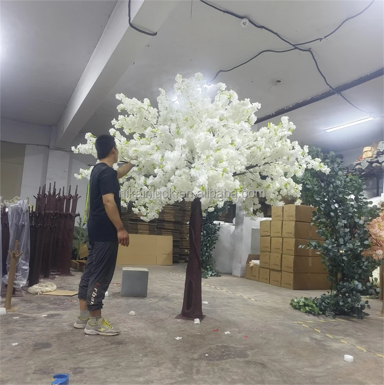 Large Cherry Blossom Tree Outdoor Pink Wedding Party Decoration Table