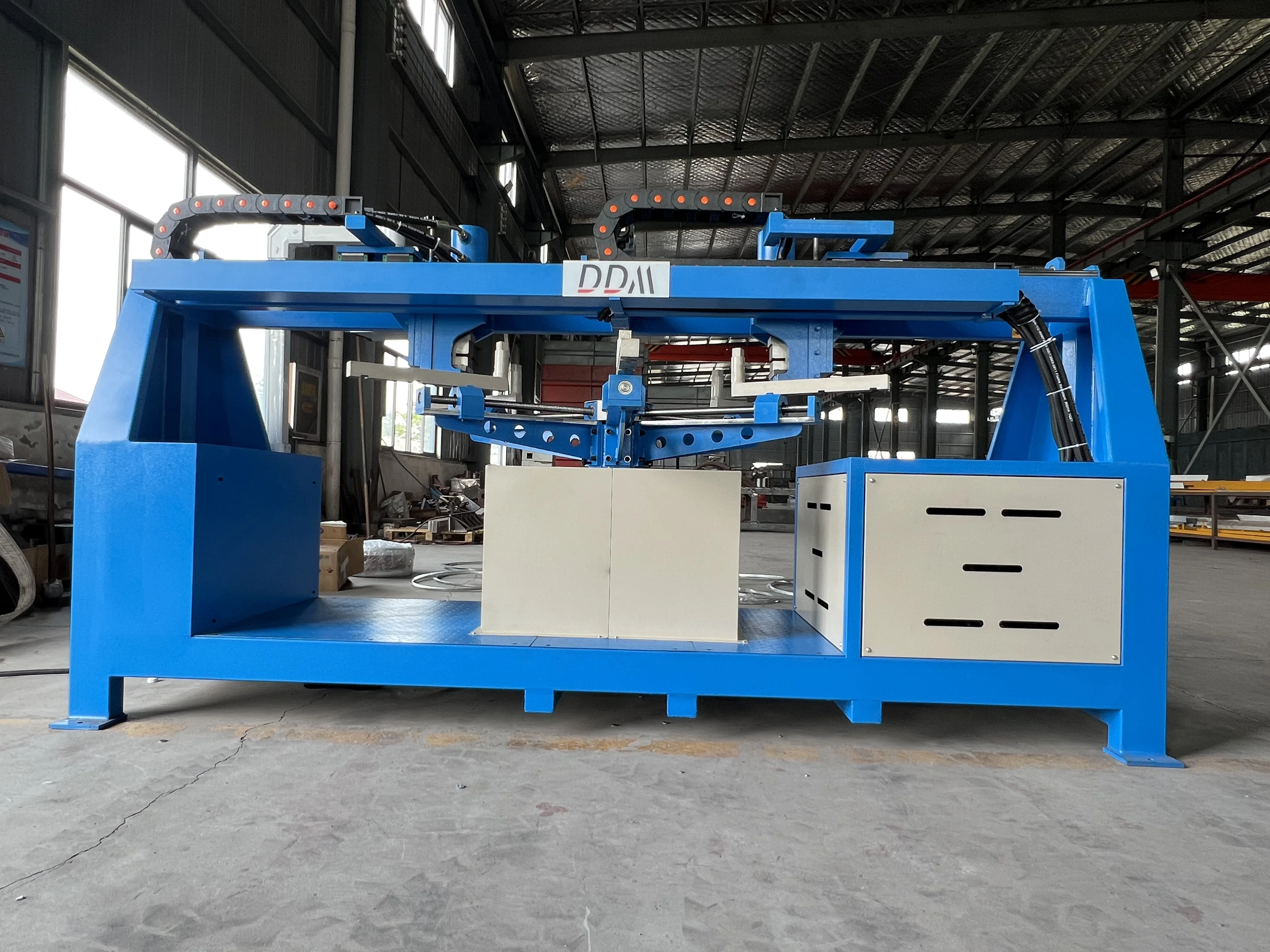 DDM duct manufacturing machine round flange punching machine