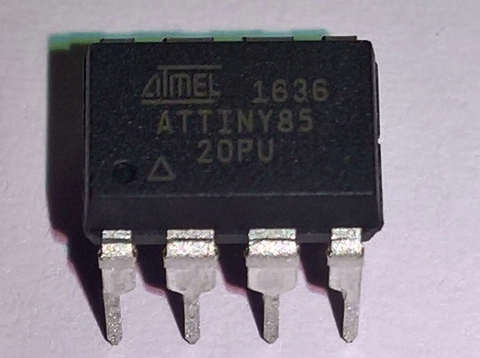  (ATTINY85-20PU 8-битный микроконтроллер с 2/4/8K байт в системы программируемый Flash)