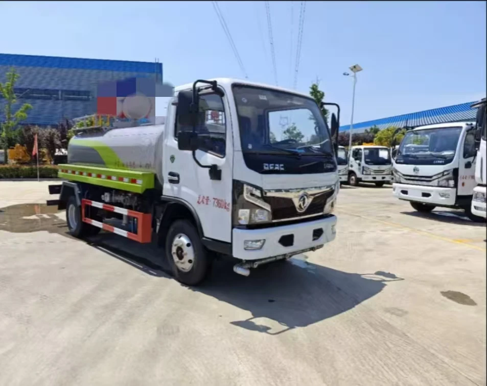 Hot Sale 4X2 Water tank Truck Liter Water Tanker HOWO Trucks 3000-5000 Gallon Tank Truck  For Sale
