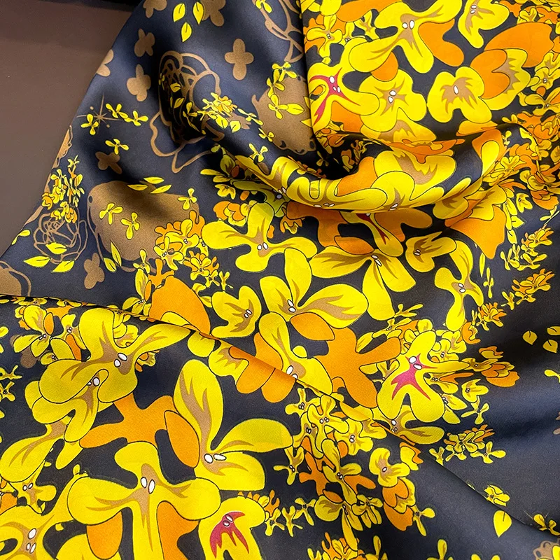 Hot Sale 2023 New Floral Printed Silk Scarves Shawls For Ladies Stoles Luxury Silk Scarf  Long Large Designer Silk Neck Scarf