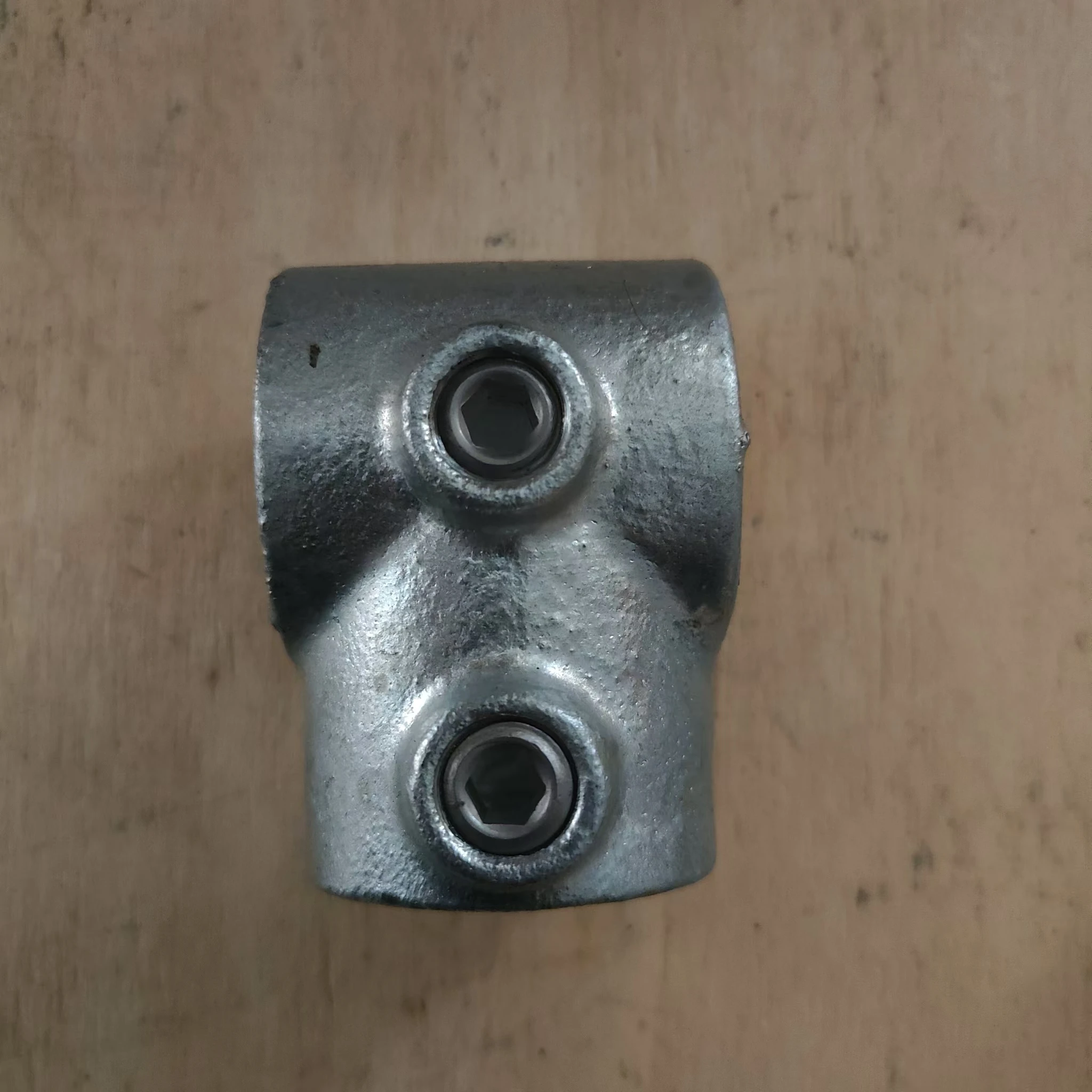 Malleable Iron Pipe Clamps Scaffolding Clamp Guardrail Railing Systems