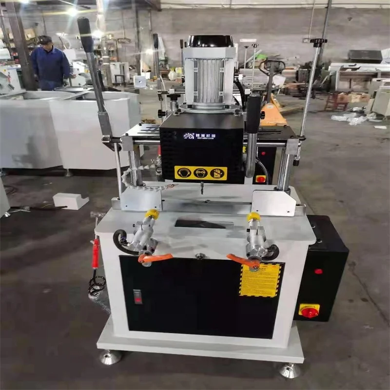 China universal milling machinery aluminium copy router machine for windows and doors