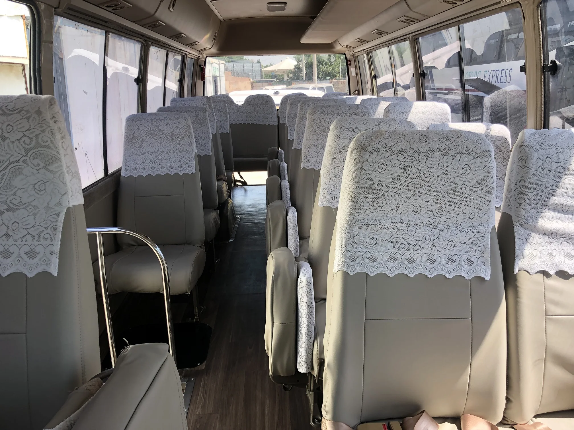 2024 hot sale mini bus for transport passenger tourism used bus with other door coaster bus