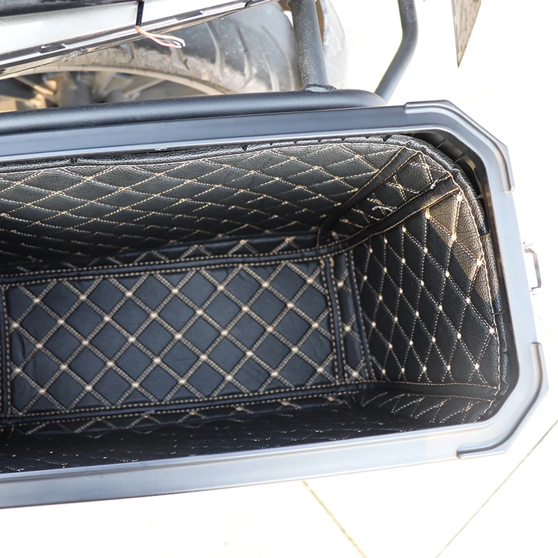 New Exhaust Pipe Avoiding Design Aluminum Tail Box for Motorcycle Like BMW Honda Suzuki