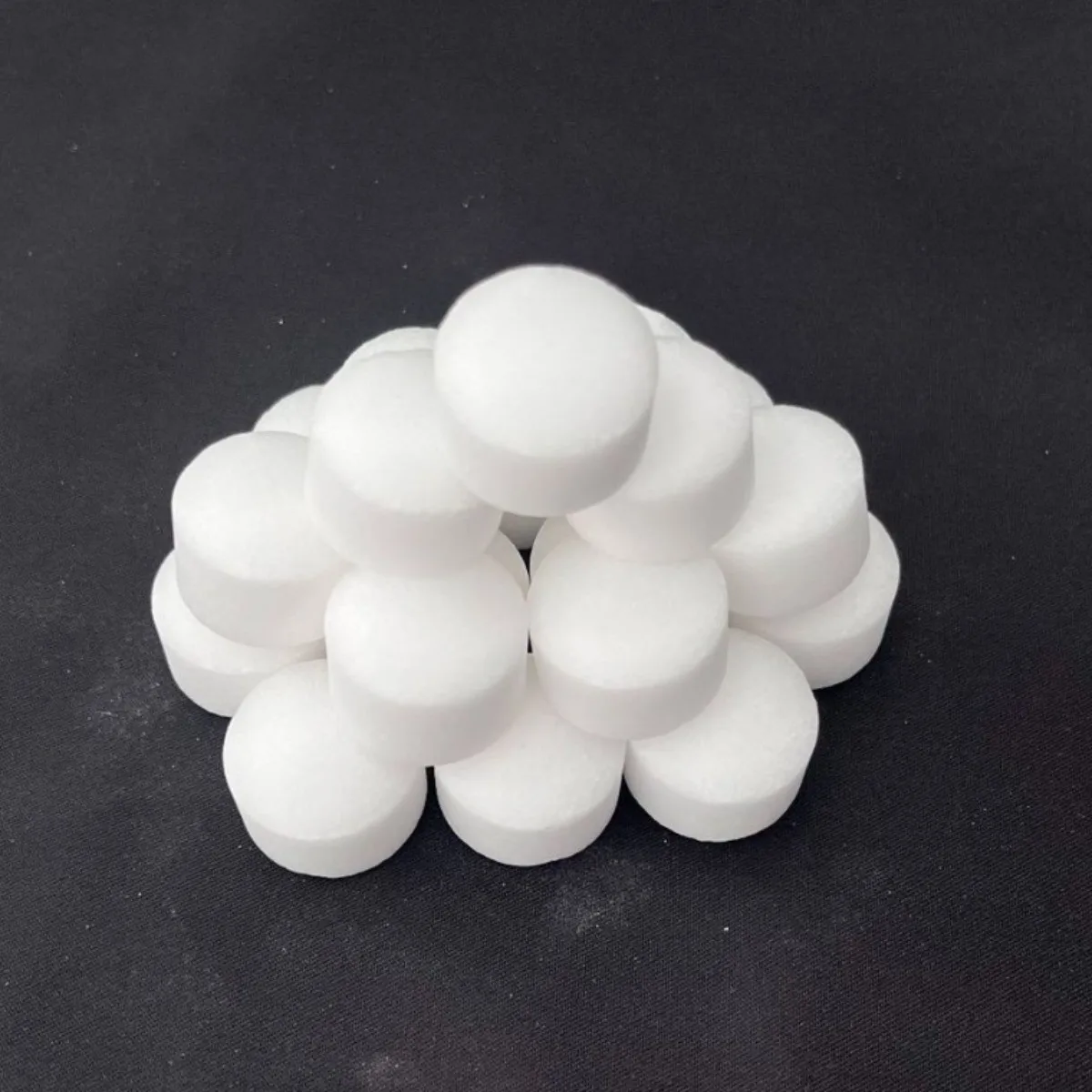 D201 ion exchange resin softening wastewater treatment basic resin wholesale strong basic anion exchange resin