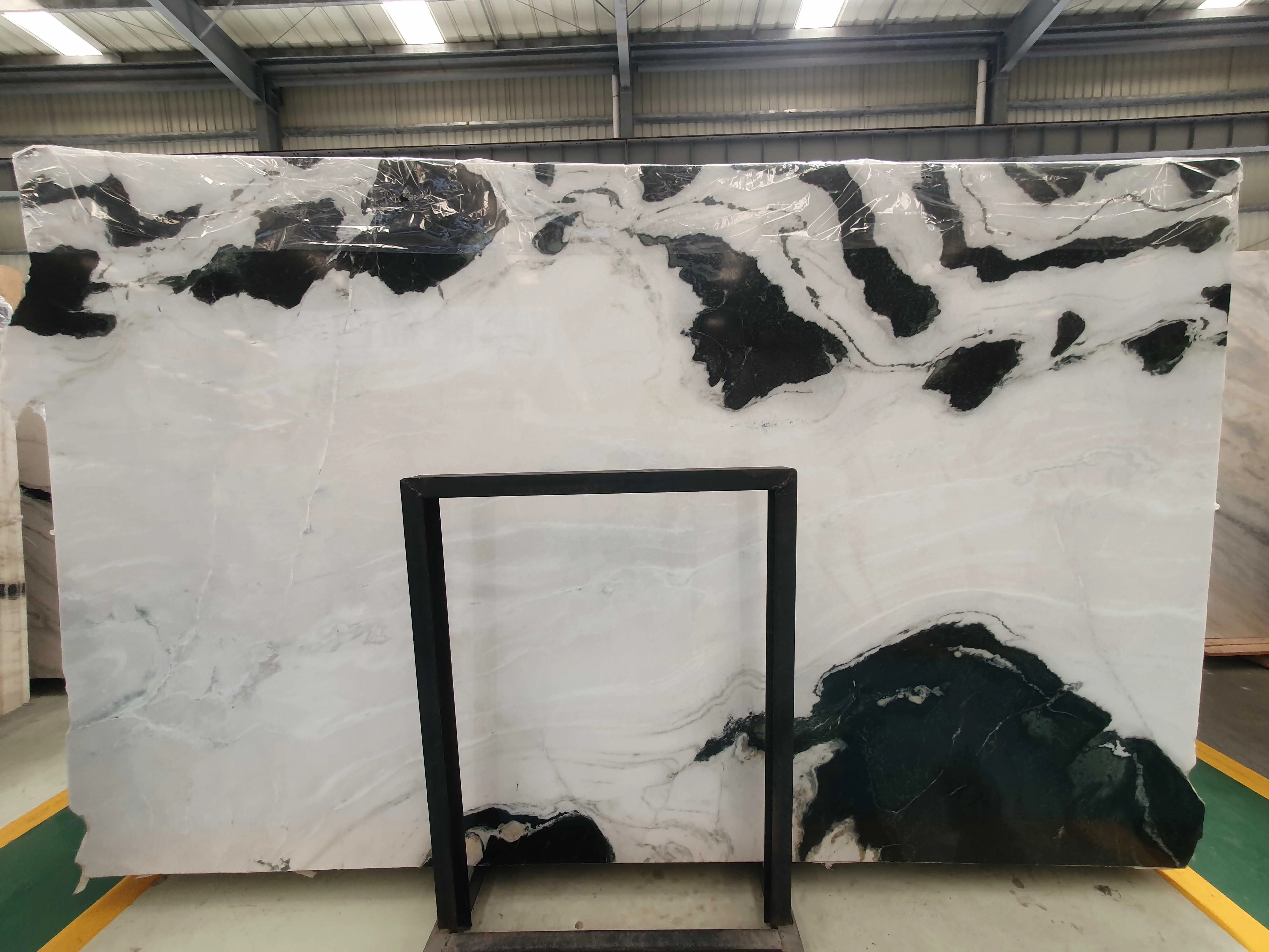 BOTON STONE Wholesale Modern Design kitchen Table Top White Floors Stairs Slab Panda Marble Tile