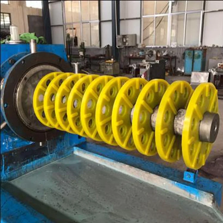 Chinese Distributors Flake Blade Recycling Waste Plastic Crusher/Pet Bottle Granulator