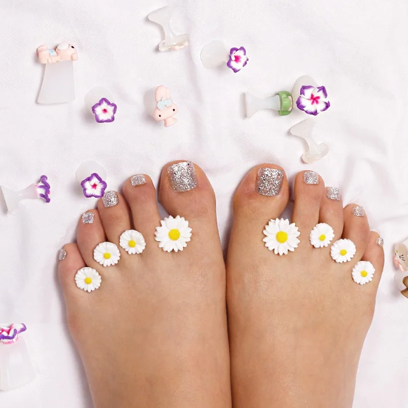 8 Pcs/Pack Toe Separator Cute Soft Silicone Toes Lock Tools Daisy Heart Shaped Rhinestones Japanese Style Nail Toe Separator