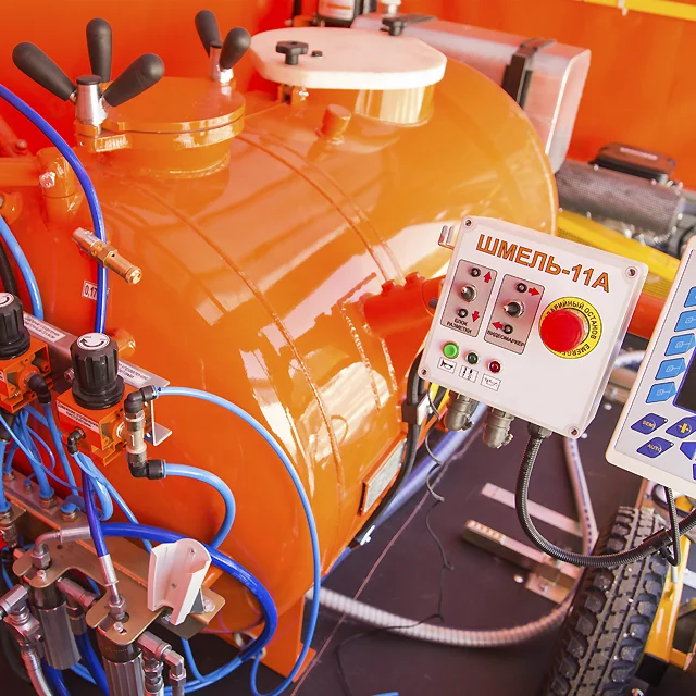 SHMEL 11A on Truck Self-Propelled Paint Cold Plastic Glass Beads Traffic Road Line Marking Machine