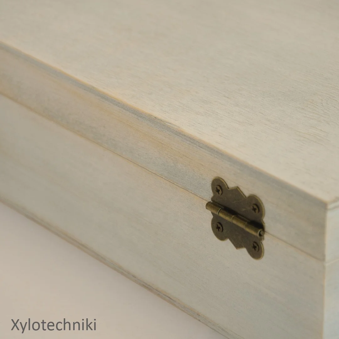 Wooden box with hinge or magnets for photos and usb in custom sizes and custom colors high quality