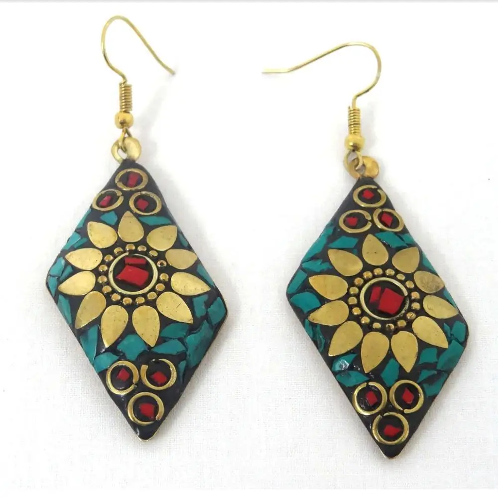 Hand Carved Horn Earrings Modern Design Fashion Earrings for Womens at Bulk Price