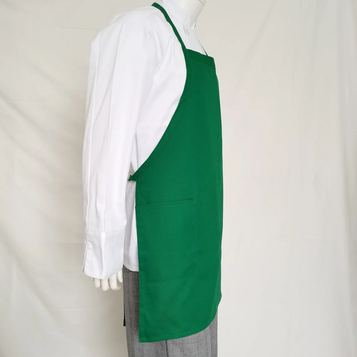 
high quality custom logo cleaning kitchen apron Bib Apron with 3 Center Pockets for restaurants 