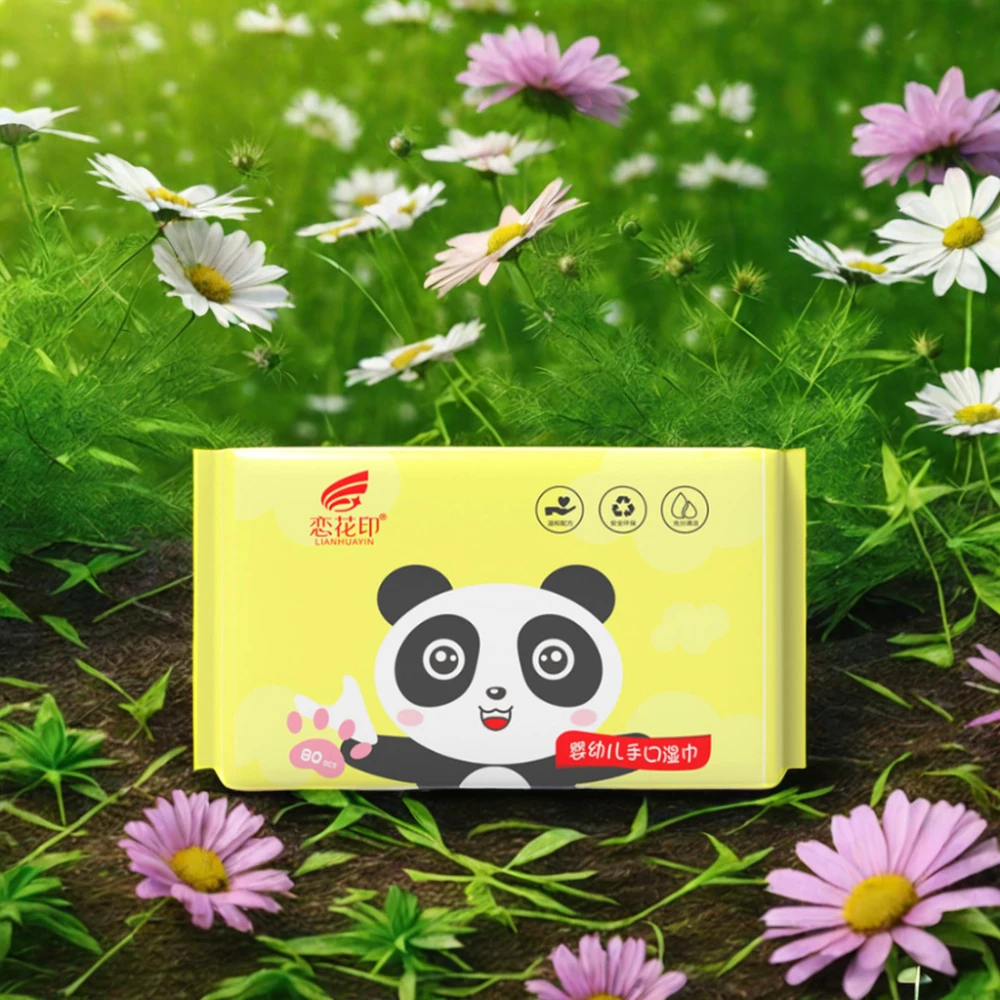 Free Sample  Mini Pack Wet Wipes Customized Disposable Baby Wipes 10pcs Portable Cleaning Wet Wipes