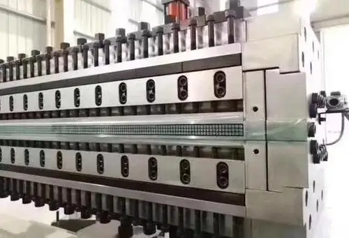 Недорогая пластиковая полипропиленовая полая строительная опалубка, машина для изготовления шаблонов из переработанного полипропилена