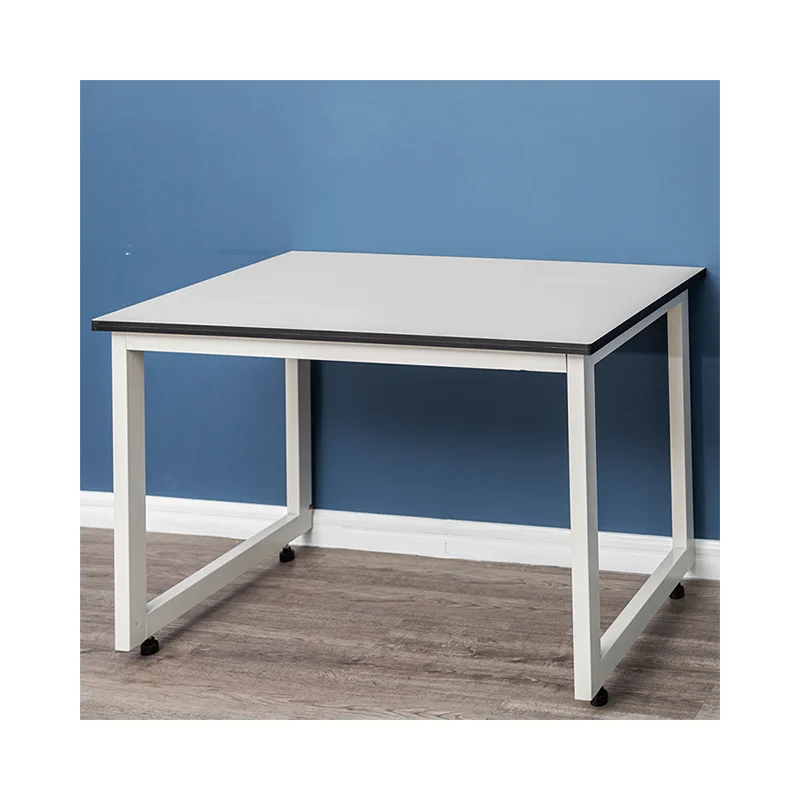 Рабочий стол из нержавеющей стали