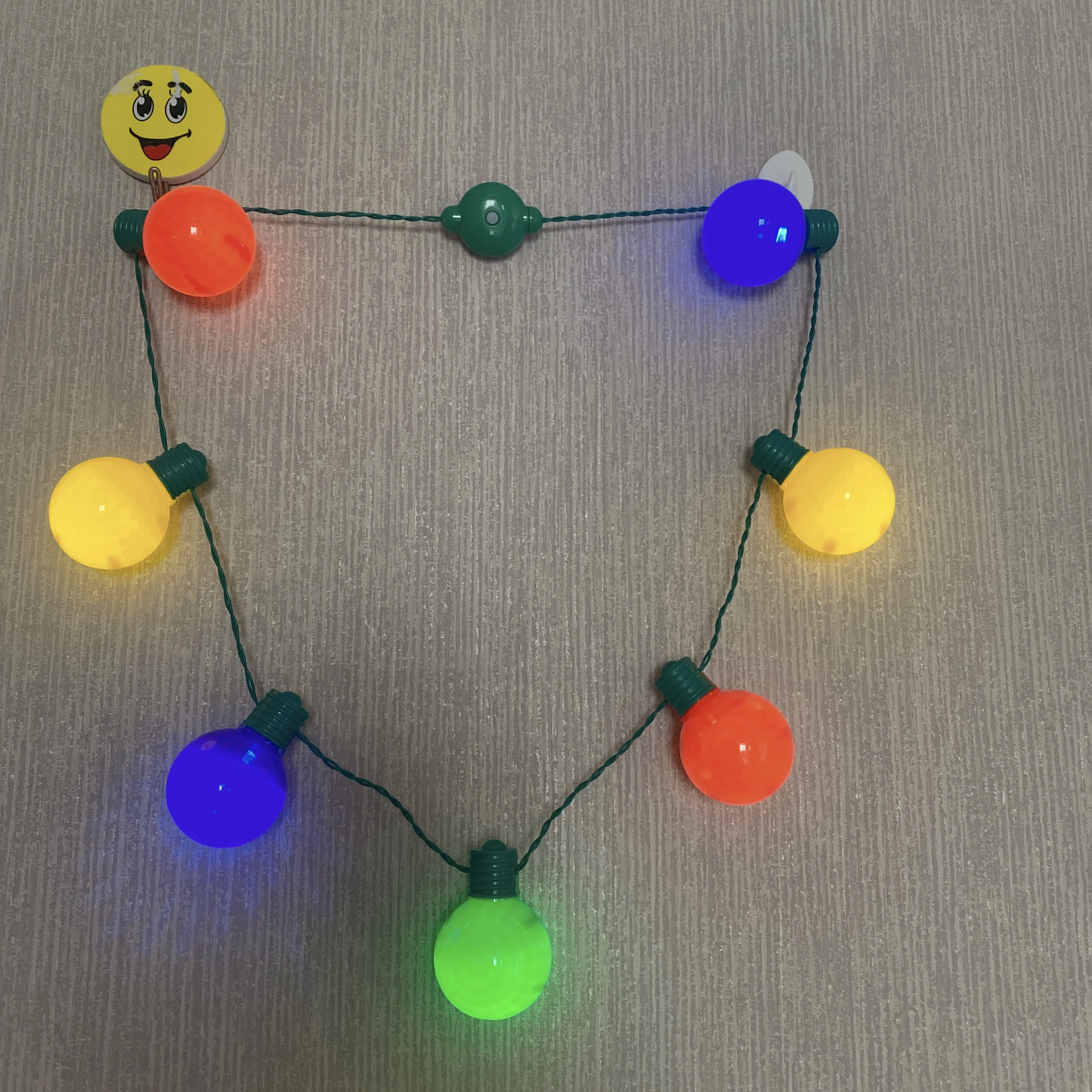 Led Christmas Party Favors LED Bulb Necklace Light Up Led Christmas Flashing Led Necklace