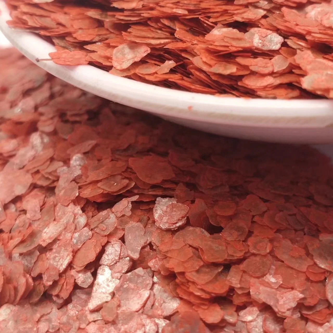 Colorful Composite Dyed mica flake Used for asphalt thermal insulation waterproofing material