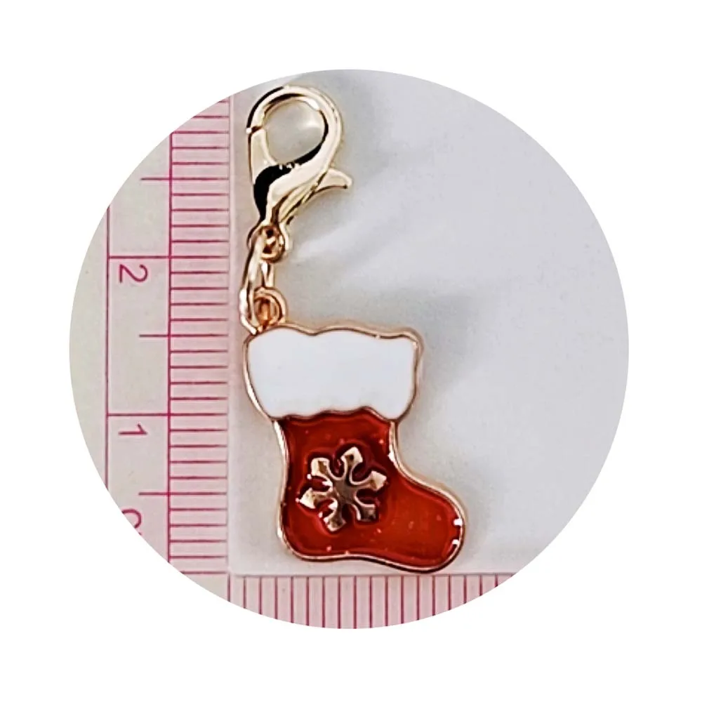 YiWu factory bulk Christmas key chain sock charm metal keychain car bag phone pendant