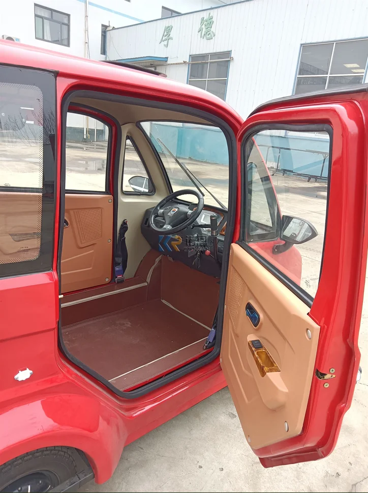 Электромобиль для инвалидных колясок