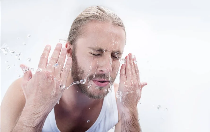 Bulk Wholesale Skin Care 100% Pure Tea Tree Oil Essential for Skin Whitening Oil Control Moisturizing