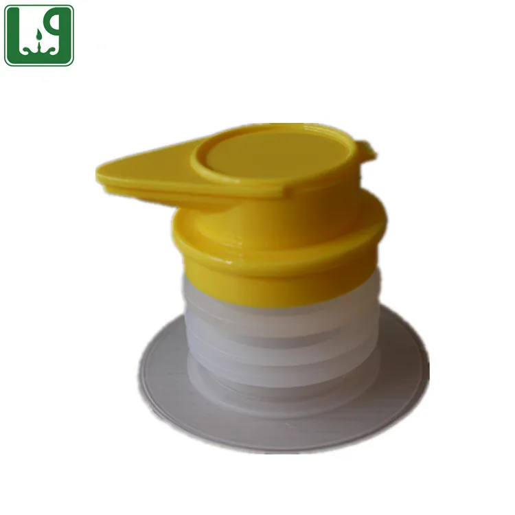 Plastic BIB spout cap Yellow/Blue Pouring Spout, sealed pouring spout cap for cooking oil