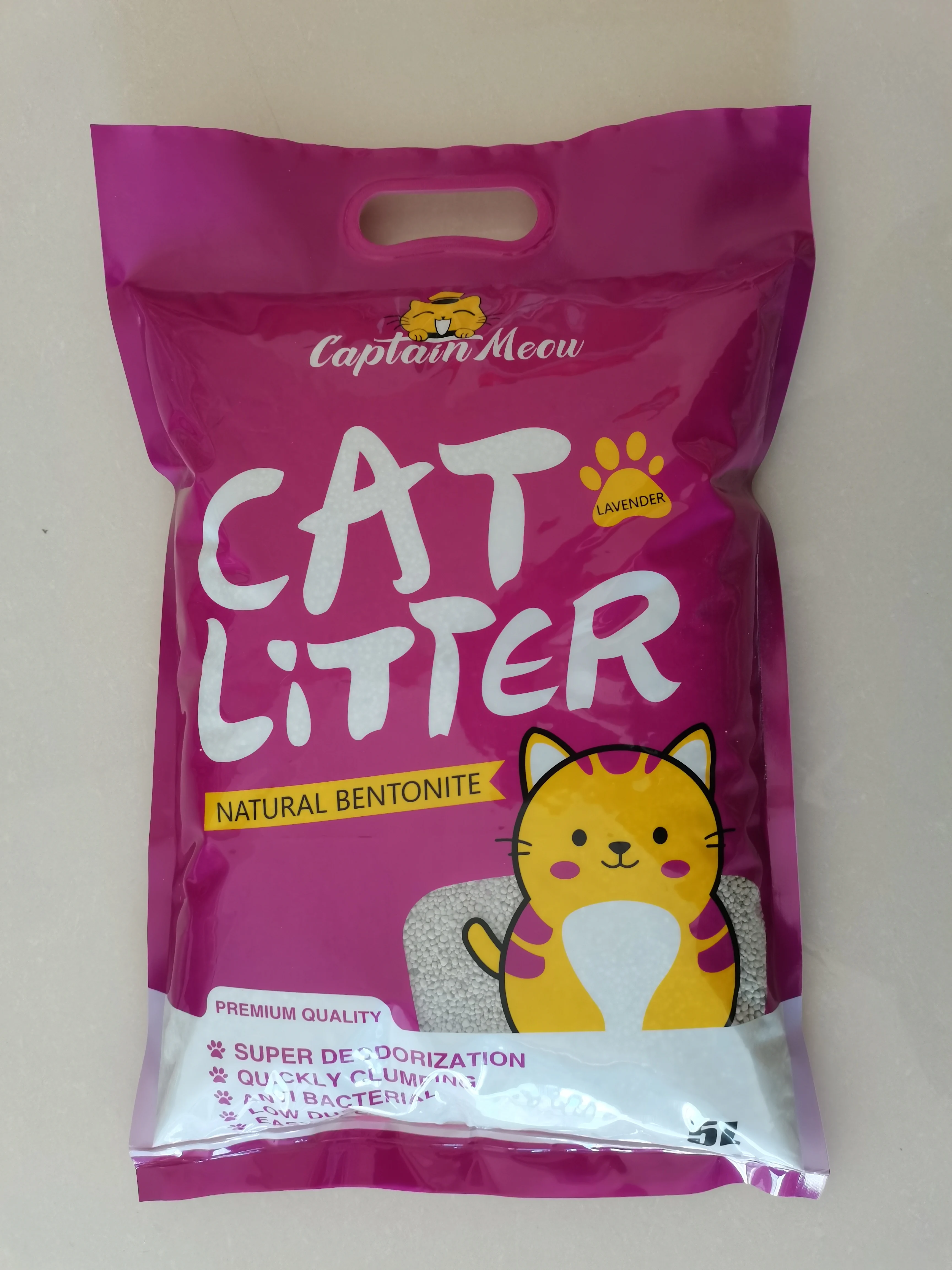 Strong Agglomeration Fast Clumping And Deodorization ball shape Bentonite Cat Litter