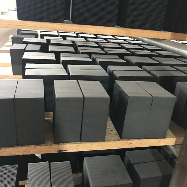 High quality 800 iodine value waterproof honeycomb activated carbon for water treatment