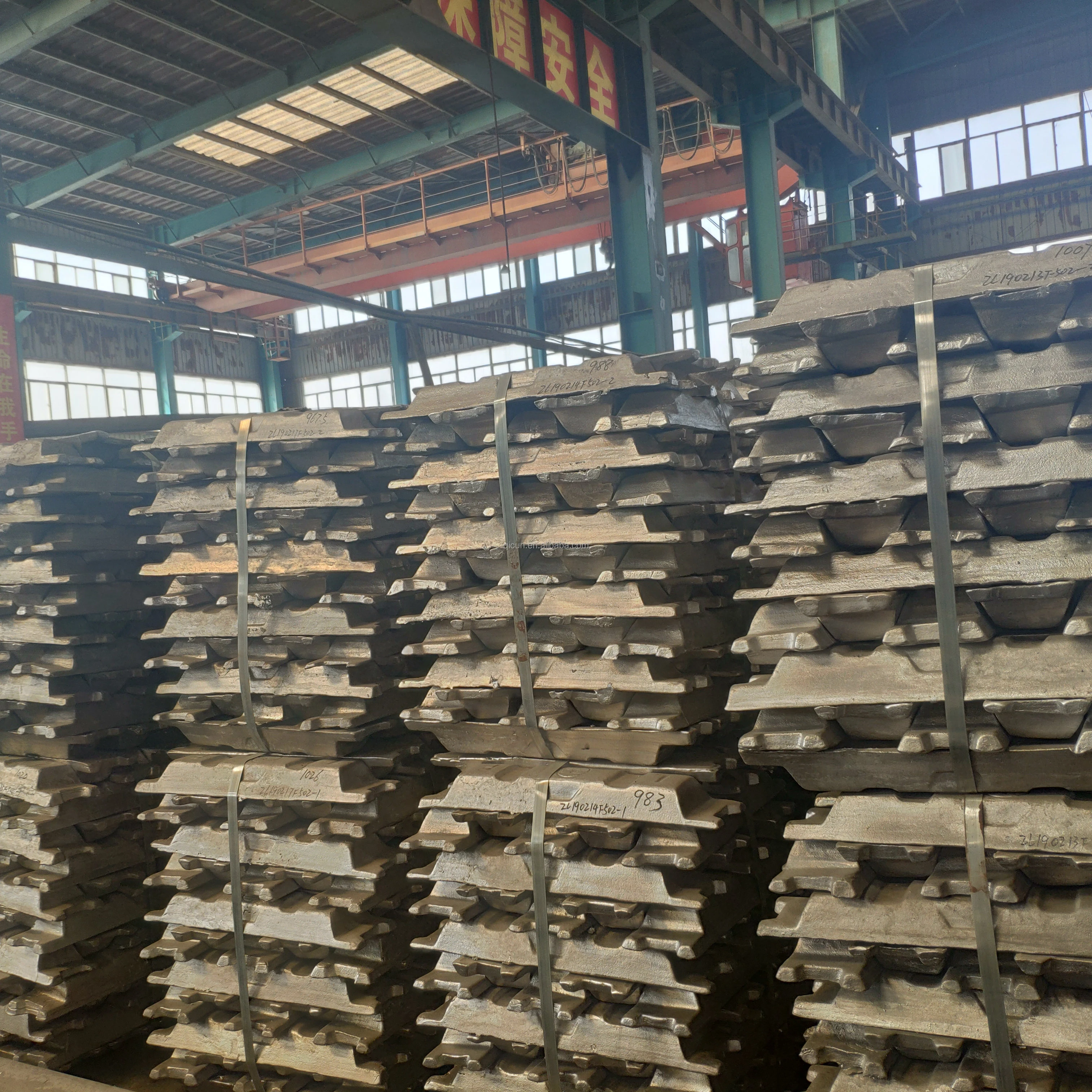 Factory Supply 99.7 Aluminum Ingot High Purity Aluminum Ingot In China