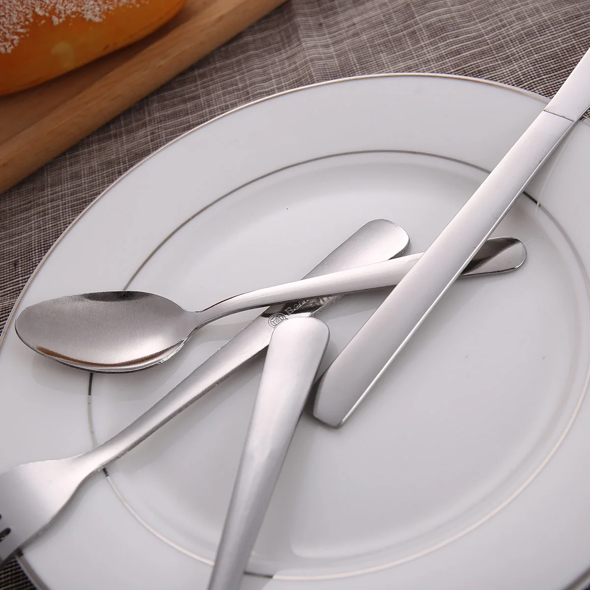 Wholesale Restaurant Designer Flatware set Custom Silverware Flatware 4Pcs Stainless Steel Cutlery set