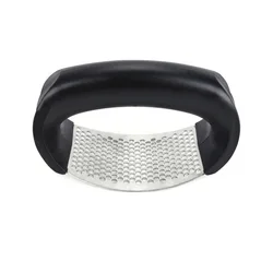 Wholesale multifunctional manual garlic press household kitchen universal compact portable stainless steel garlic press