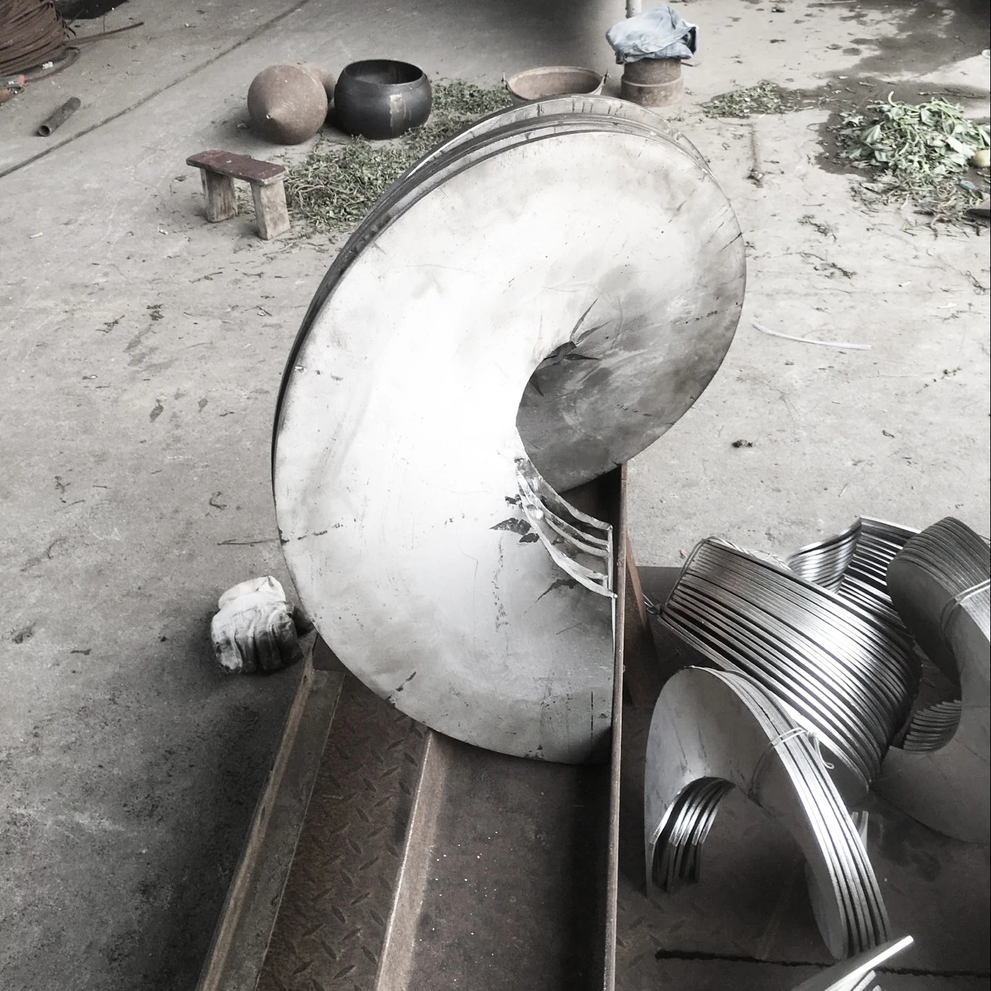 Manganese steel helical blade, screw conveyor parts screw blade supports customization Continuous Helical Blade