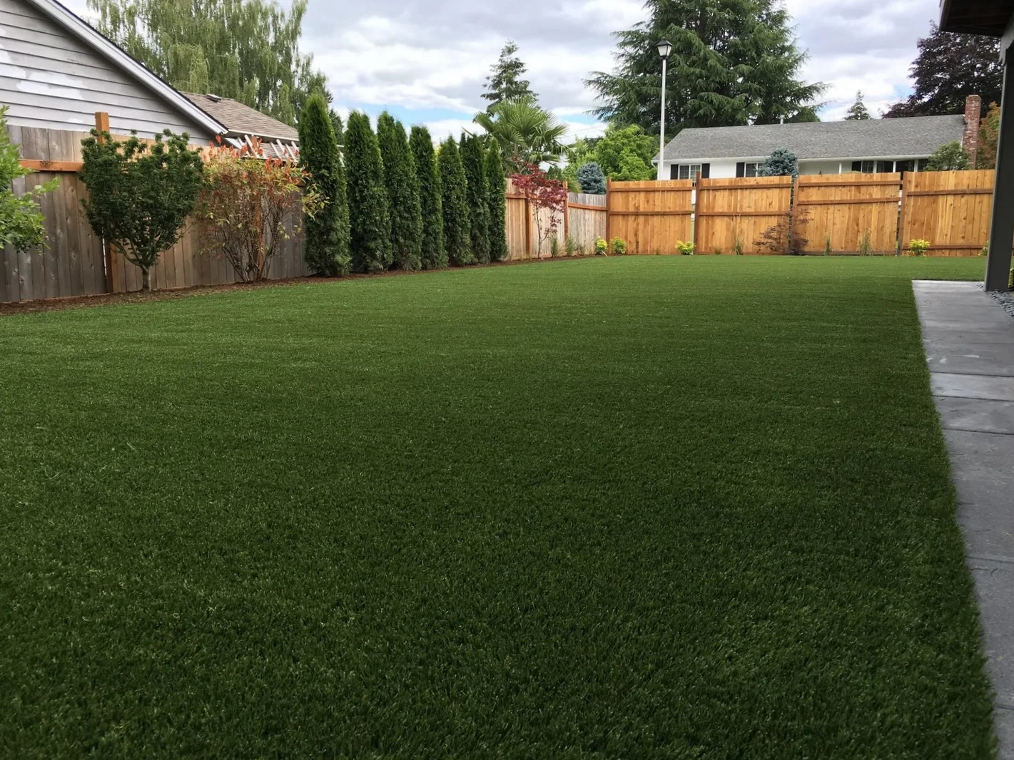 Easy to install, easy to maintain, high-quality community home garden, patio artificial turf