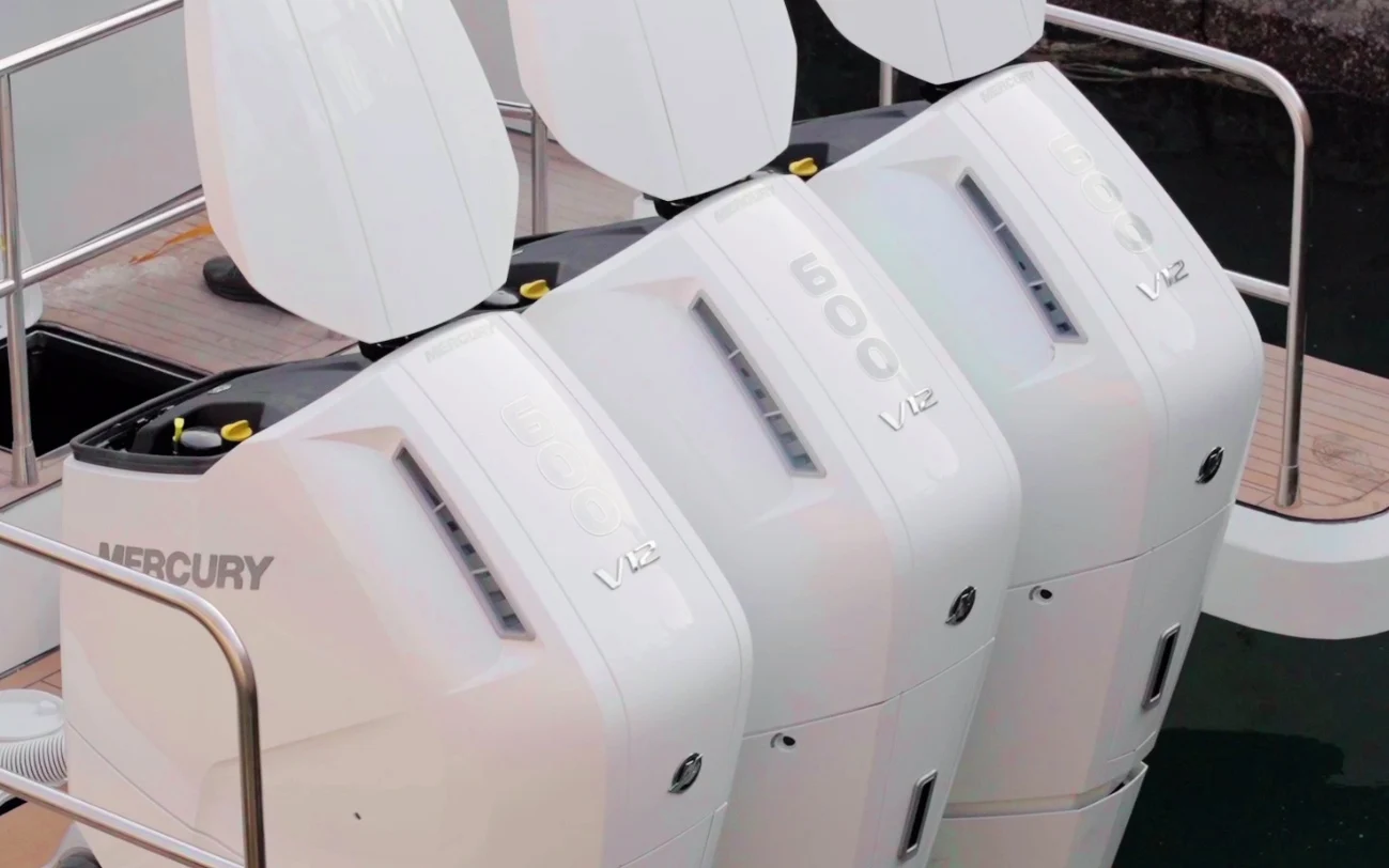 57ft/17m Cabin Cruiser Aluminum Alloy Yacht Luxury Boat with Bedroom Up to 50 Knots