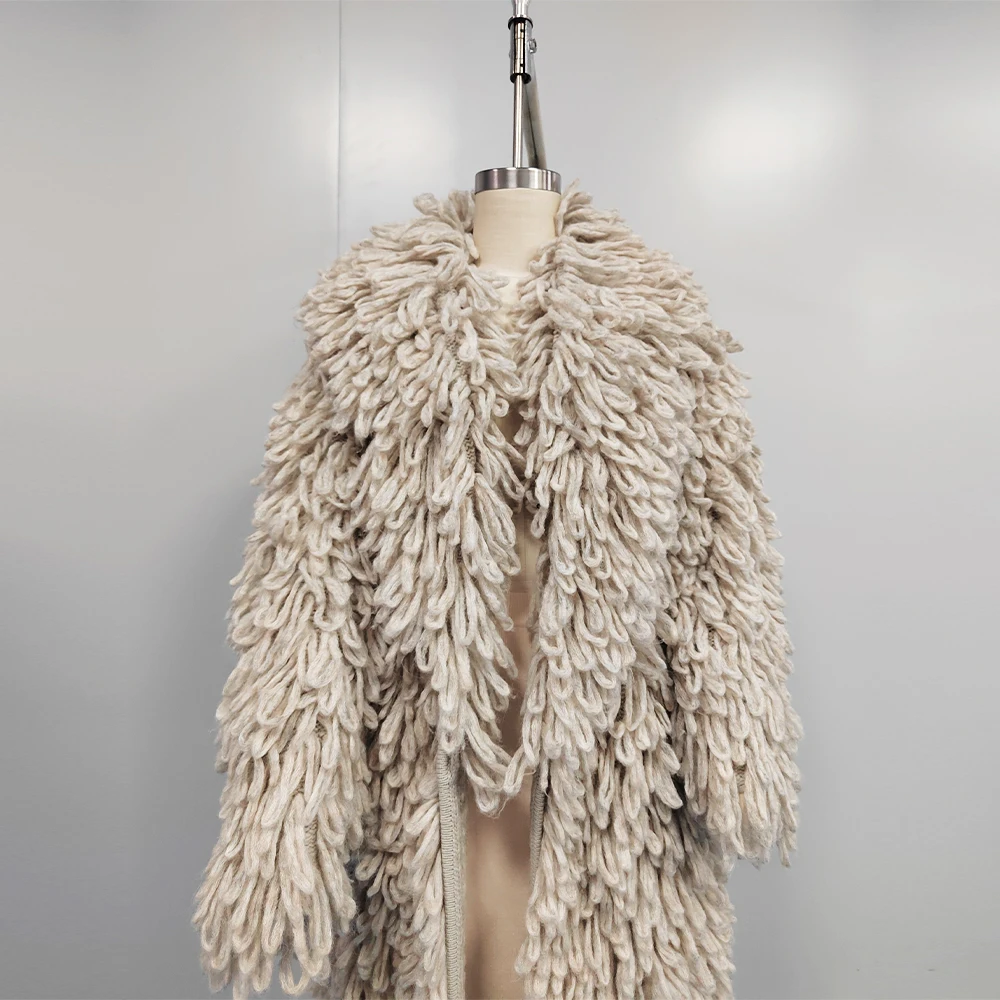 2024 New Fashion Alpaca Sweater Warm Fluffy Winter Lamb Sheep Fur Collar Overcoat Elegant Women Mongolian Long Fur Coat