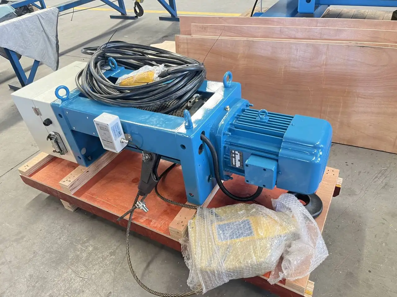 VISION 5T 10T with trolley Electric Wire Rope Hoist Food & Beverage Factory Overhead Crane Types Electric Pulley Lift