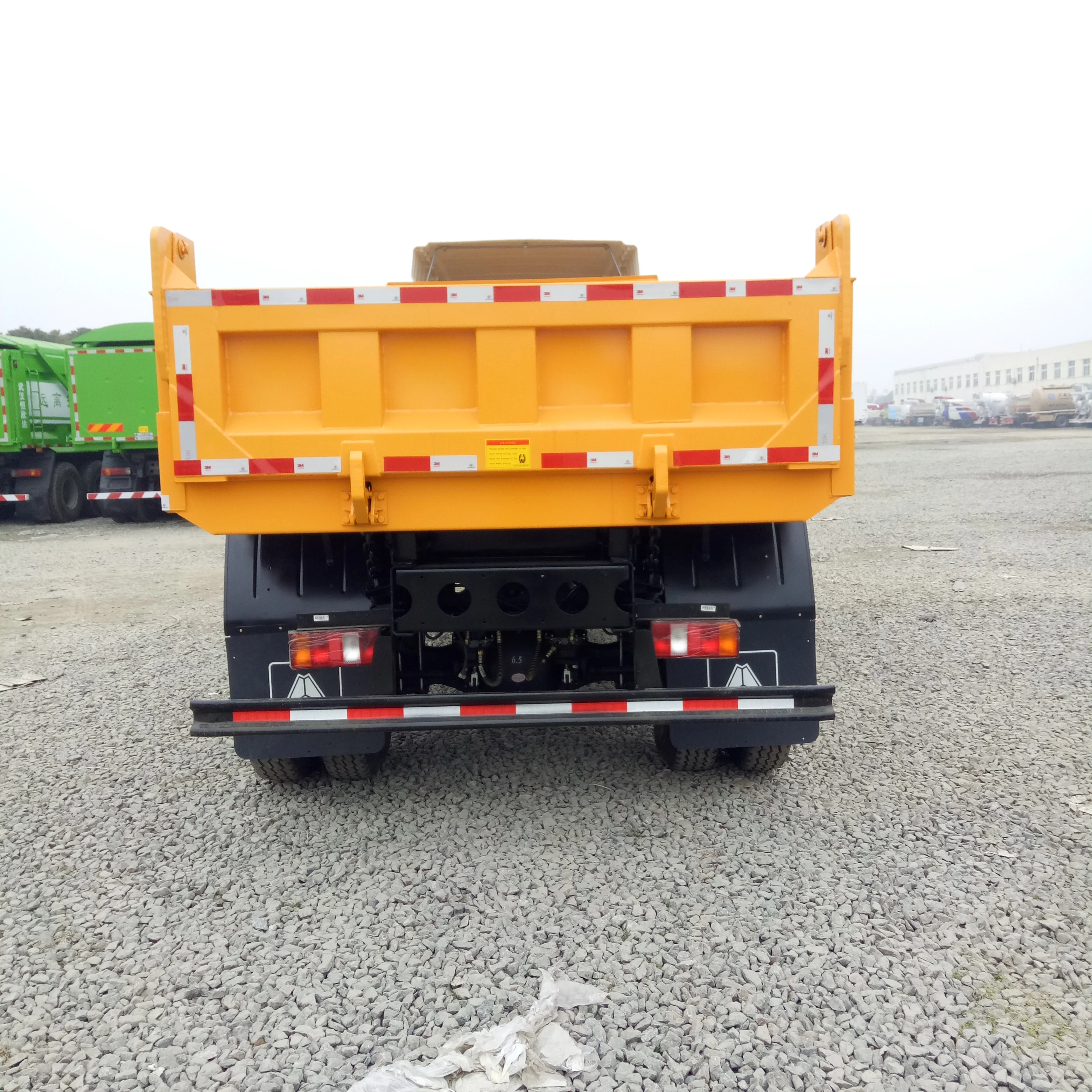 Легкий самосвал SINOTRUK CDW 5 тонн