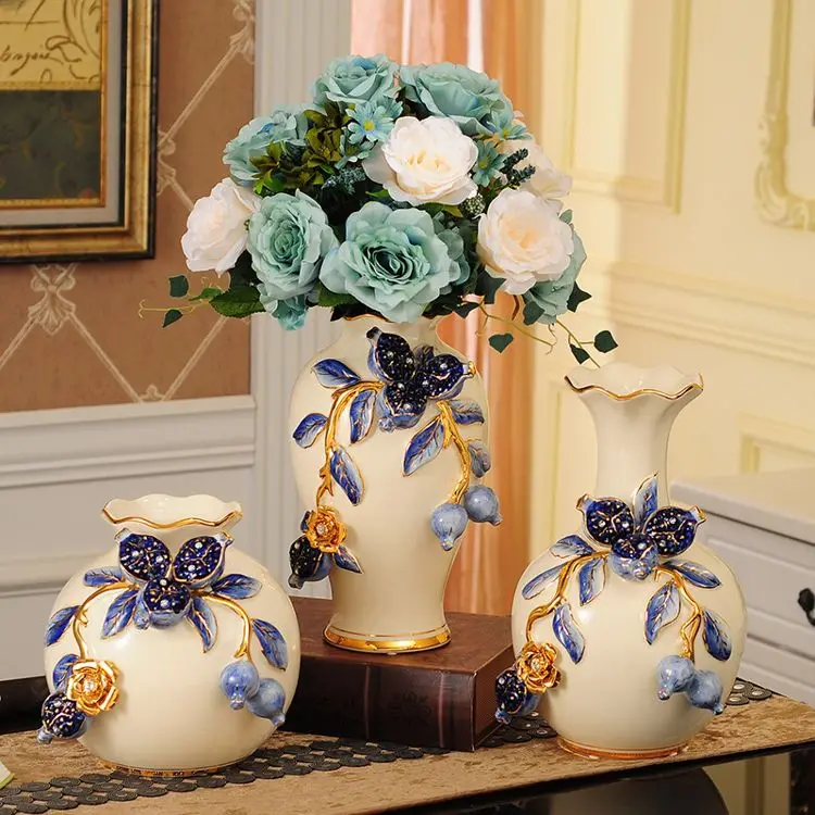 Handmade Creative European Style Vase Modern Luxuvy Vasos De Flor 2022 New Design High End Vases Set Horse Decor
