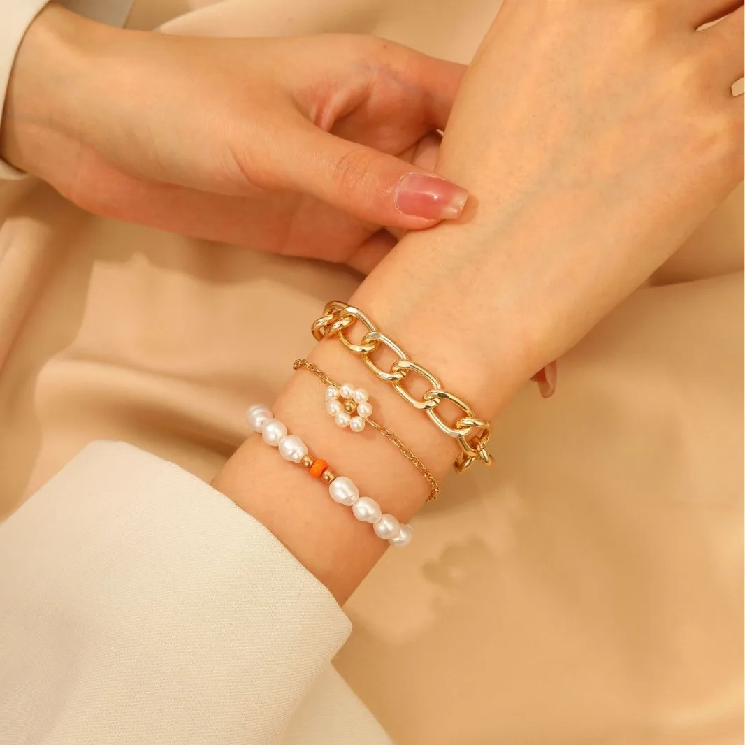 2024 Mixed Wholesale Simple Cuban thick chain pearl flower bracelet set bracelet jewelry women