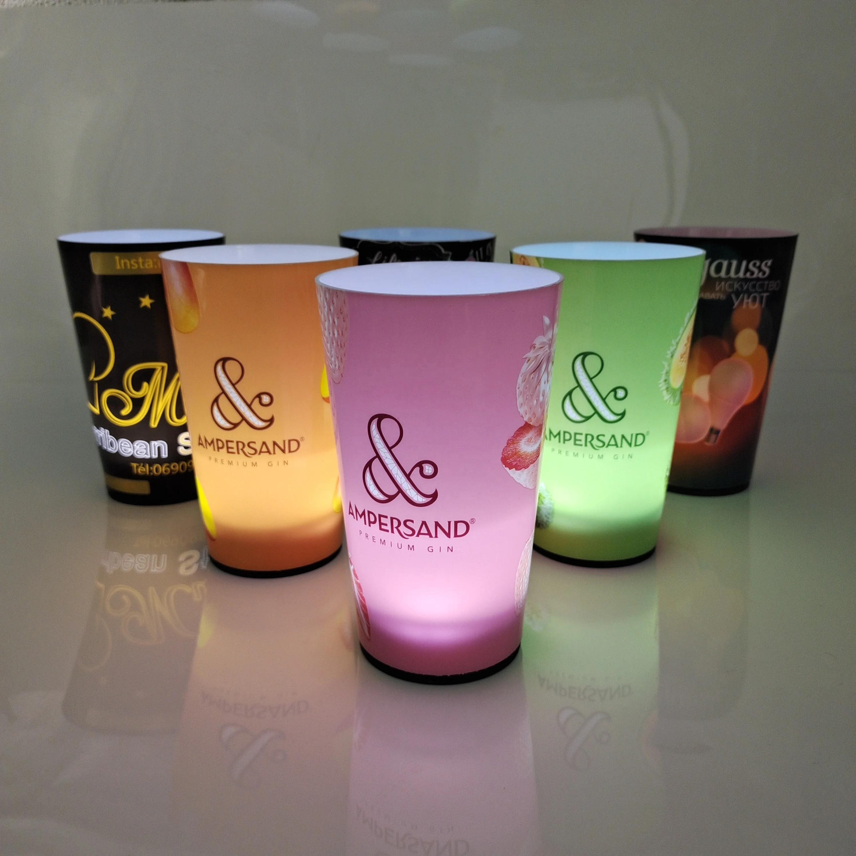 
12/14/16OZ Automatic LED Light Cups Water Sensing LED Beer Cup Glass Food Grade Plastic LED Glow Cup for Holiday, Party 