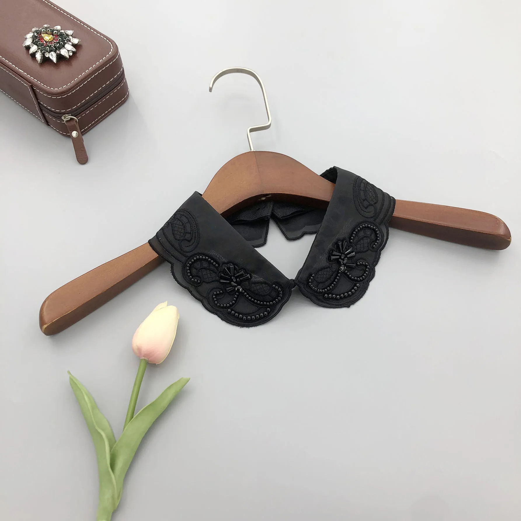 New Style Womens Fashion Lace Neck Wisps Of Flower Around Detachable Handwork Fake Collar