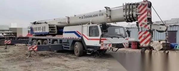 Б/у Zoomlion QY90V5 Подержанный автокран грузоподъемность 90 тонн